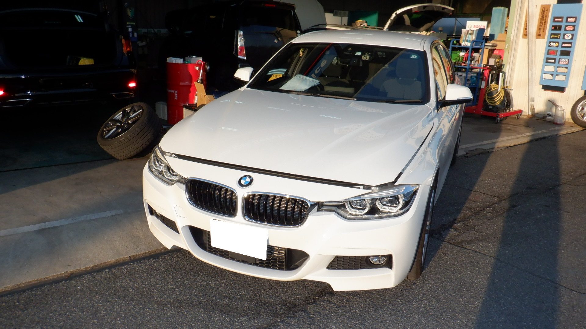 S様・BMW3、リヤ・ブレーキパット交換。